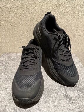 Sketchers Men’s Ultra Go Air Cooled Goga Mat Wide Fit Go Run Size 11 Black
